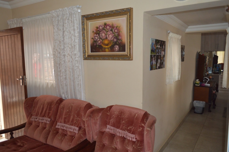 4 Bedroom Property for Sale in Flimieda North West